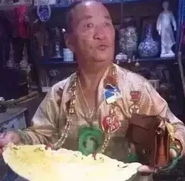 潘故乡里的“十位大仙”，一走一过就炸街